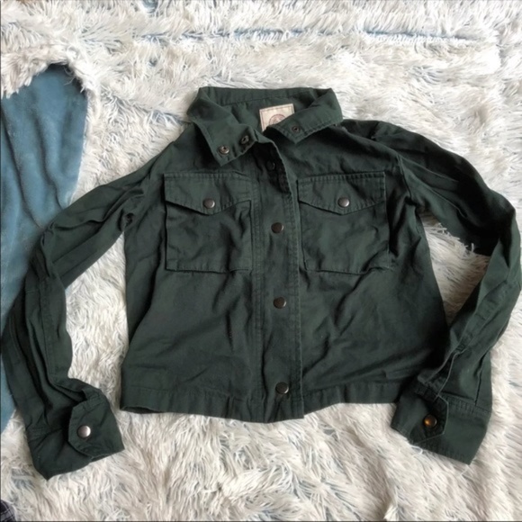 SO Jackets & Blazers - SO XS Cropped Green Military Jacket
